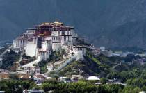 1994年12月被联合国教科文组织列为世界文化遗产的西藏布达拉宫