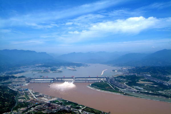 长江三峡大坝全景
